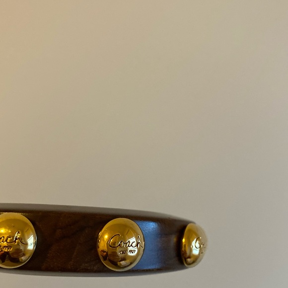 2/30 🛍 Coach Gold Wooden Rivet Bangle - Picture 7 of 8